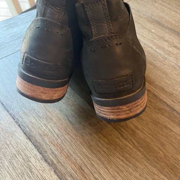 Brown sorel booties - Picture 3 of 6